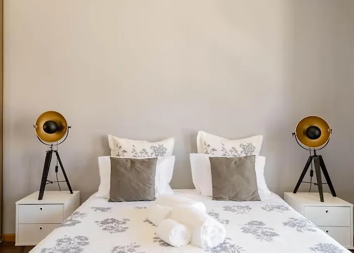 Apartament Miguel Torga Gold Iii