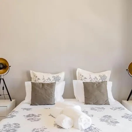 Apartament Miguel Torga Gold III